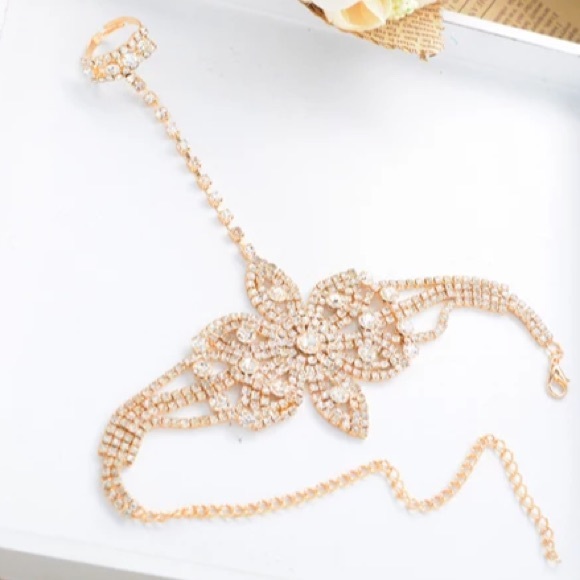 STATEMENT RHINESTONE RING BRACELET - Picture 4 of 5